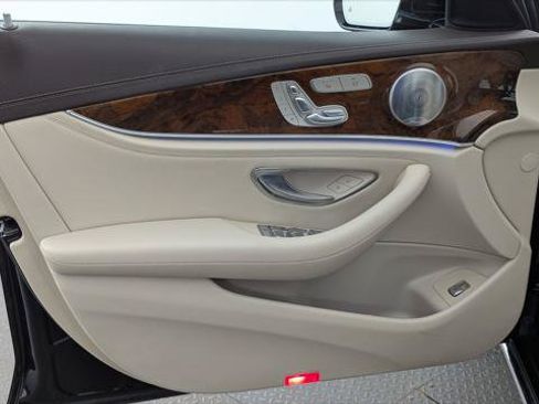 Used 2017 Mercedes-Benz E 300 image 13
