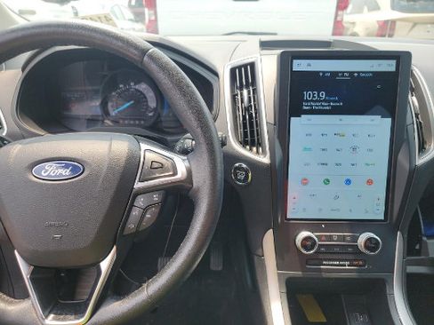 Used 2024 Ford Edge SEL w/ Convenience Package AWD/4WD image 4