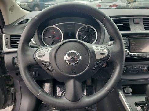 Used 2016 Nissan Sentra SV FWD image 21