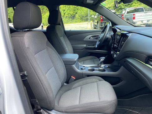 Used 2023 Chevrolet Traverse LT FWD image 33