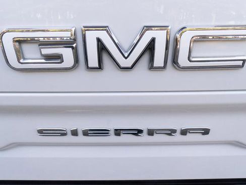 Used 2023 GMC Sierra 1500 AT4 w/ AT4 Premium Package image 40
