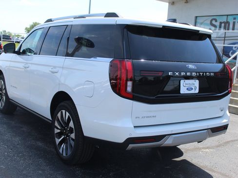 New 2026 Ford Expedition Platinum w/ Driver's Package AWD/4WD image 5