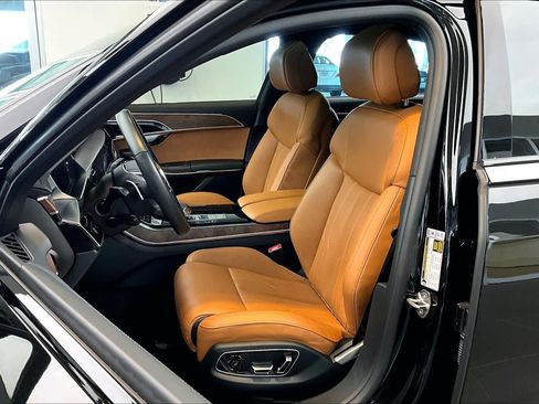 Used 2024 Audi A8 L 3.0T image 8