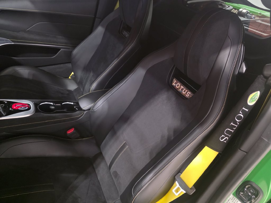 Used 2026 Lotus Emira RWD image 30