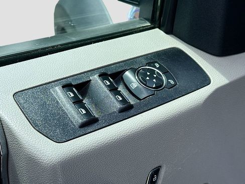 Used 2021 Ford F550 4x4 Crew Cab Super Duty image 16
