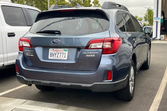 Used 2016 Subaru Outback 2.5i Premium AWD/4WD image 7