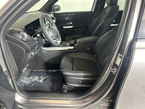 Certified 2023 Mercedes-Benz GLB 250 image 9