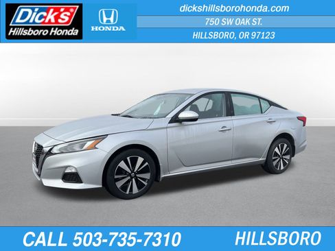 Used 2022 Nissan Altima 2.5 SV image 1