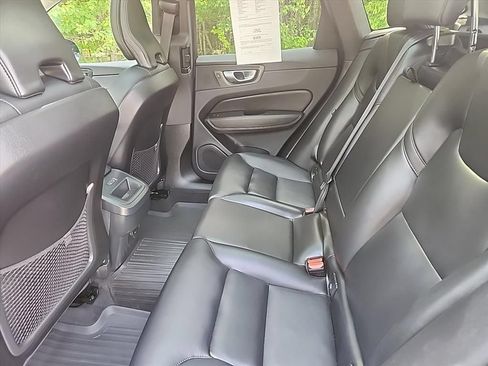 Certified 2024 Volvo XC60 B5 Core w/ Protection Package Premier AWD/4WD image 26