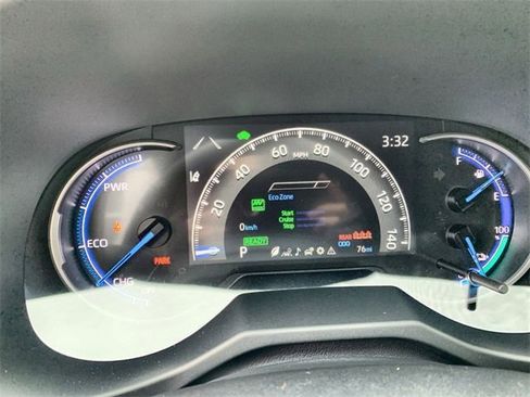 New 2025 Toyota RAV4 SE image 20