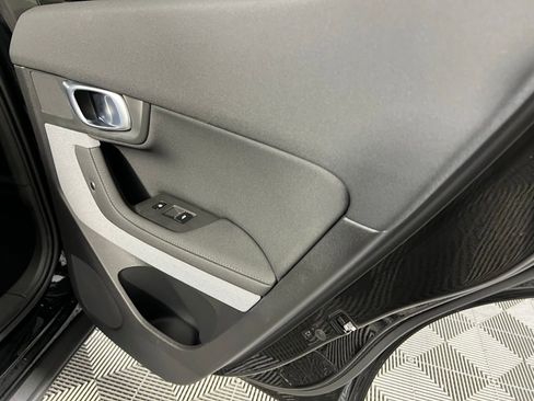 Used 2022 Polestar Polestar 2 image 32