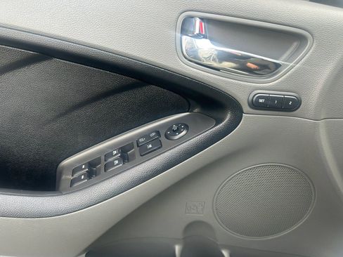 Used 2018 Kia Forte EX w/ EX Premium Plus Package image 14