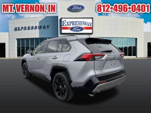 Used 2024 Toyota RAV4 SE w/ Weather Package AWD/4WD image 8