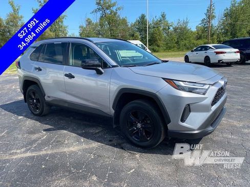 Used 2024 Toyota RAV4 LE image 7