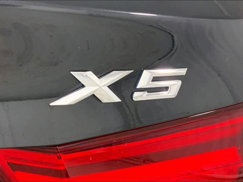 Used 2016 BMW X5 xDrive50i image 9