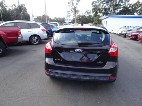 Used 2014 Ford Focus SE w/ Equipment Group 201A image 6