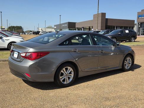 Used 2014 Hyundai Sonata GLS w/ Popular Equipment Group 2 image 3