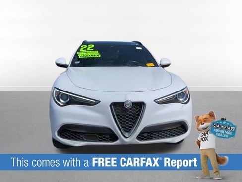 Used 2022 Alfa Romeo Stelvio Ti image 2