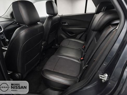 Used 2021 Chevrolet Trax LT image 13