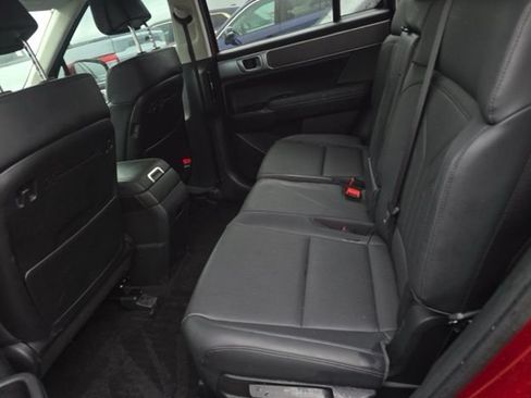 Used 2025 Hyundai Santa Fe SEL FWD image 19