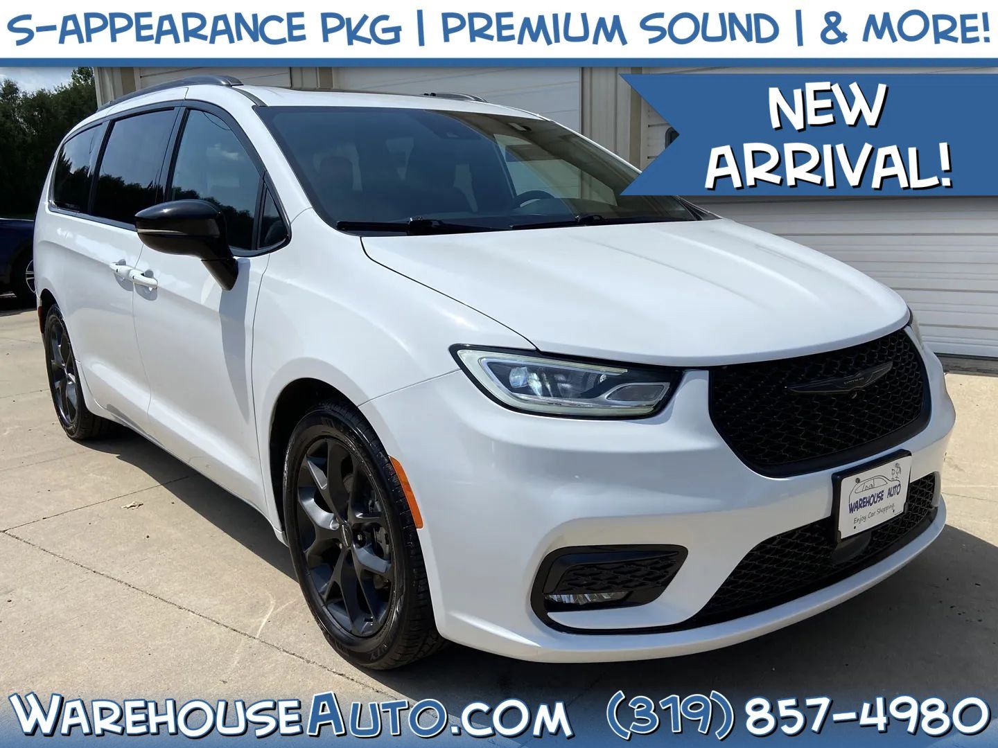 Used 2025 Chrysler Pacifica Limited FWD image 1