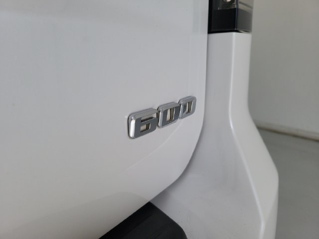 Used 2022 Cadillac Escalade Premium Luxury w/ Performance Package AWD/4WD image 8