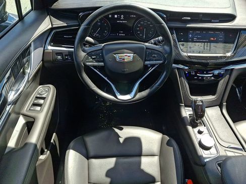 Certified 2020 Cadillac XT6 Premium Luxury AWD/4WD image 12