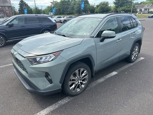 Used 2021 Toyota RAV4 XLE Premium AWD/4WD image 3