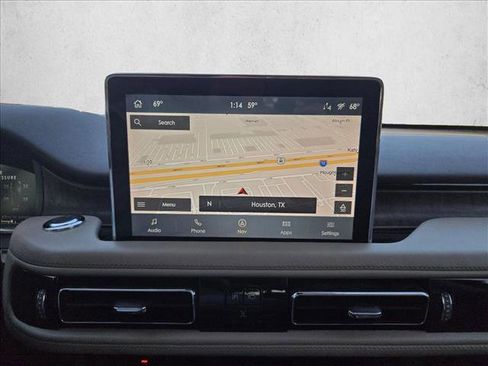 Used 2020 Lincoln Aviator Reserve w/ Equipment Group 202A image 13