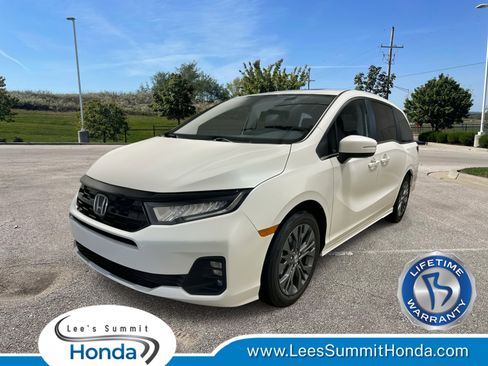New 2026 Honda Odyssey Touring image 1