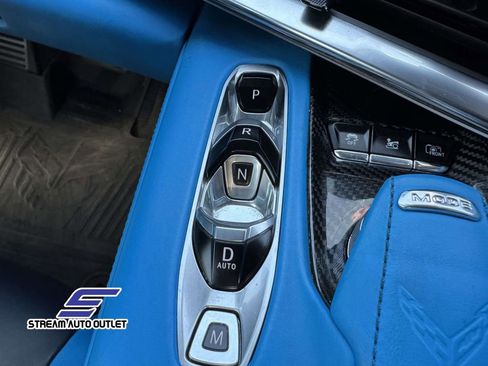 Used 2021 Chevrolet Corvette Stingray Premium Conv w/ Z51 Performance Package image 29