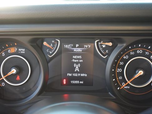 Used 2025 Jeep Wrangler Sport AWD/4WD image 20