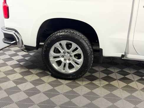 Used 2023 Chevrolet Silverado 1500 LTZ image 13