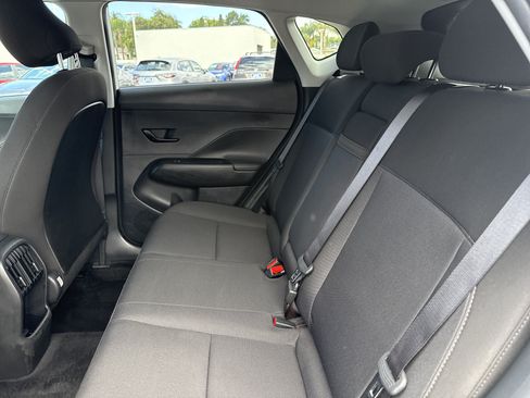 Used 2025 Hyundai Kona SEL AWD/4WD image 14