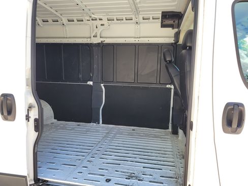 Used 2023 RAM ProMaster 2500 FWD image 11
