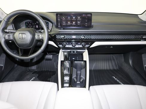 Used 2025 Honda Accord EX-L image 10