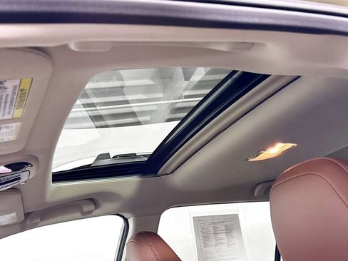 Used 2022 Subaru Outback Touring image 19