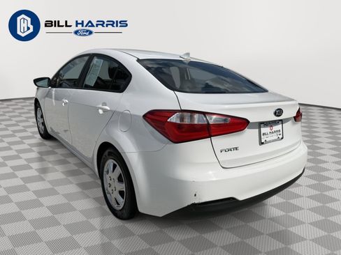 Used 2016 Kia Forte LX FWD image 7