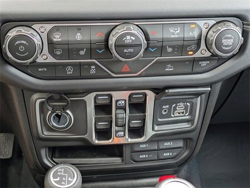 New 2025 Jeep Gladiator Sport image 31