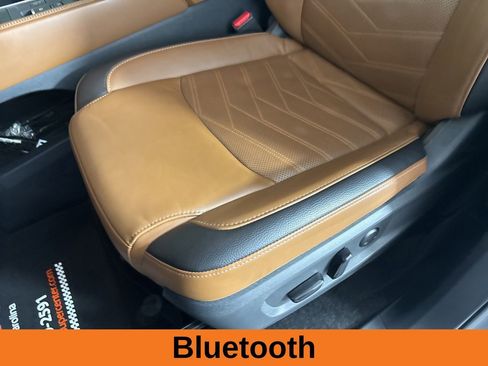 Used 2025 Nissan Pathfinder Platinum AWD/4WD image 14