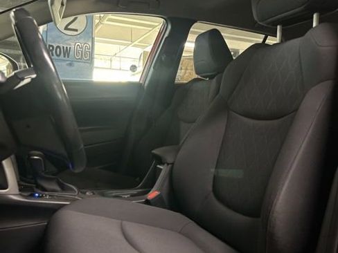 Used 2022 Toyota Corolla Cross LE FWD image 7
