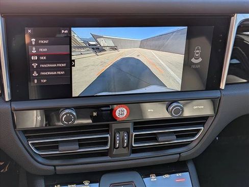 Used 2025 Porsche Macan Turbo image 19