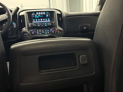 Used 2017 Chevrolet Silverado 1500 LTZ Z71 w/ LTZ Plus Package AWD/4WD image 32