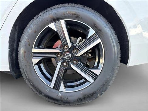 Used 2024 Nissan Sentra SV image 9