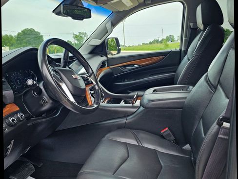 Used 2016 Cadillac Escalade ESV Premium AWD/4WD image 12