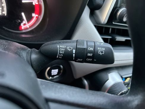 Used 2023 Toyota RAV4 XLE w/ Convenience Package FWD image 20