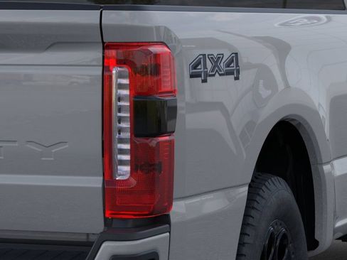 New 2026 Ford F350 Lariat w/ Black Appearance Package AWD/4WD image 21