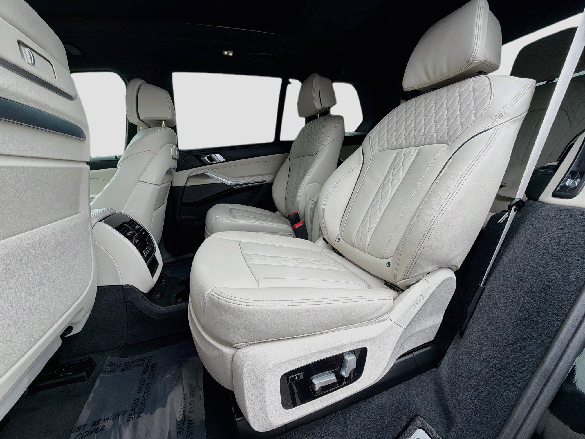 Used 2026 BMW X7 M60i AWD/4WD image 24