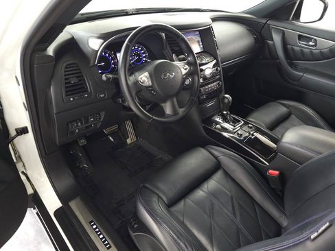Used 2017 INFINITI QX70 AWD w/ Premium Package image 15