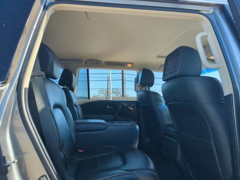 Used 2015 INFINITI QX80 w/ 22" Wheel Package image 16